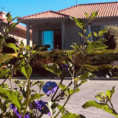 Вилла Casa Con Jardin Al Lado De Playa Hio Vilanova  Экстерьер фото
